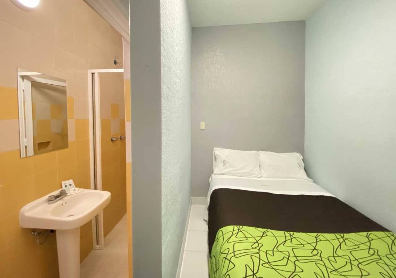 מקסיקו סיטי Hotel Gran Via Central מראה חיצוני תמונה